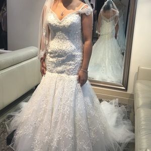 Wedding dress